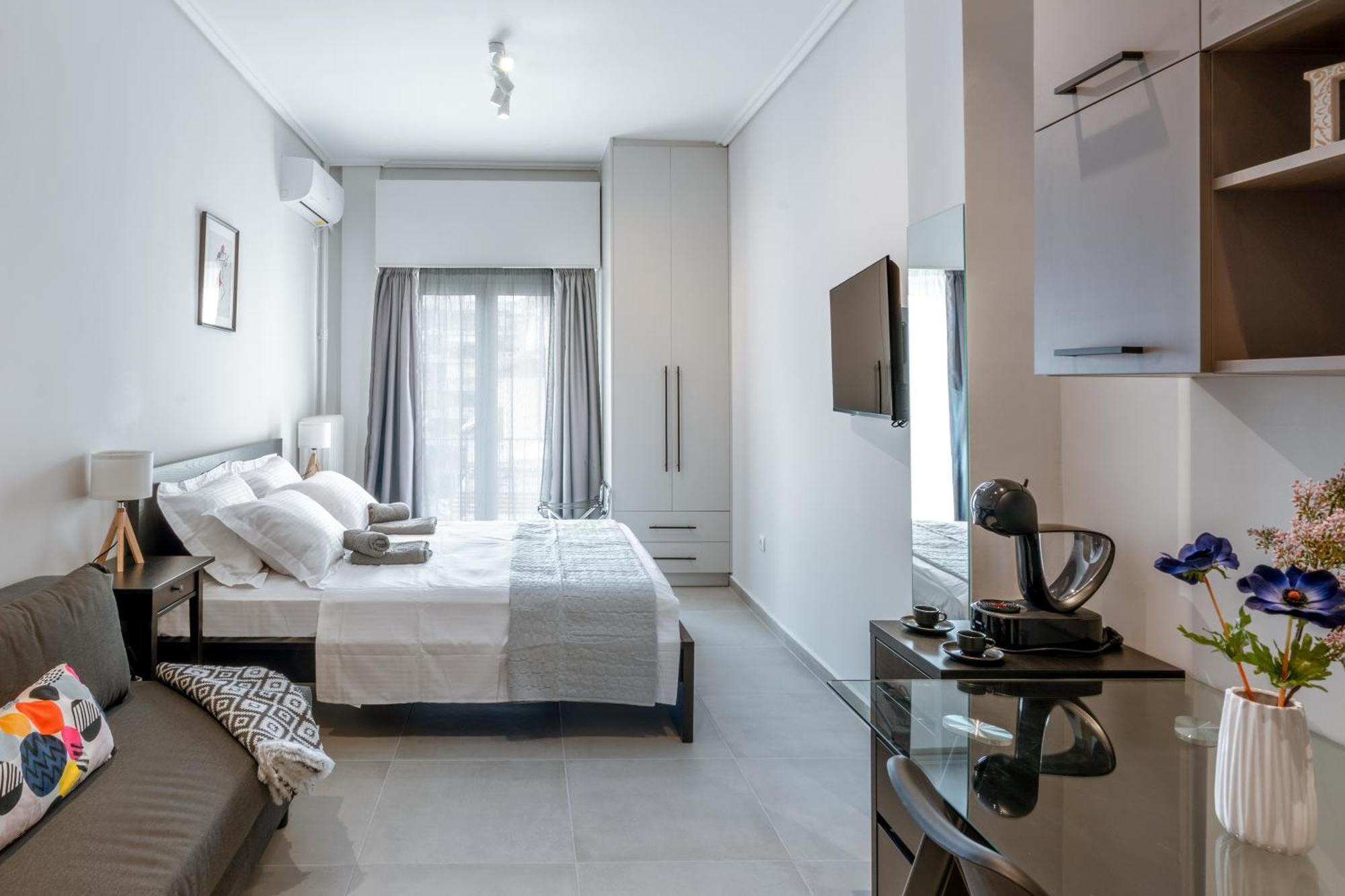 Studio-30 By In Vivo *